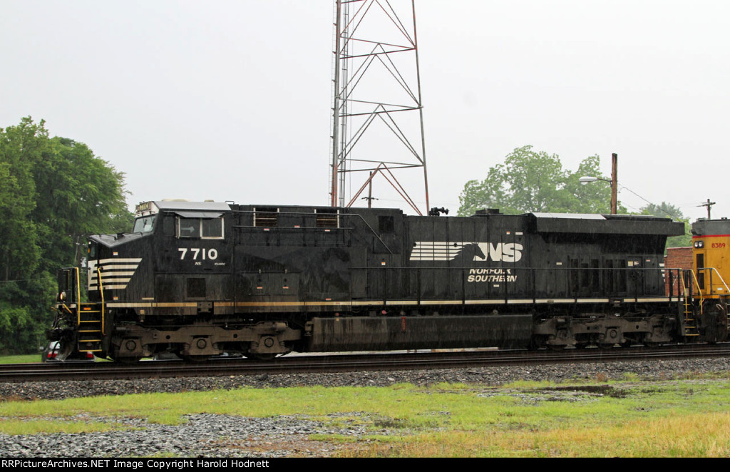 NS 7710